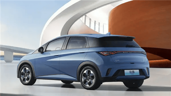 中國新能源汽車10月出口直接翻倍 比亞迪第一 超2、3名之和