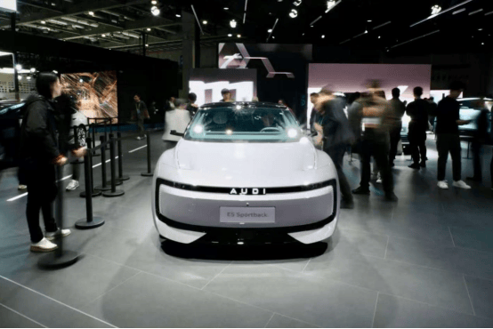 從上汽奧迪A7L到ID. ERA,上汽大眾進(jìn)博會(huì)演繹“韌性發(fā)展”樣本