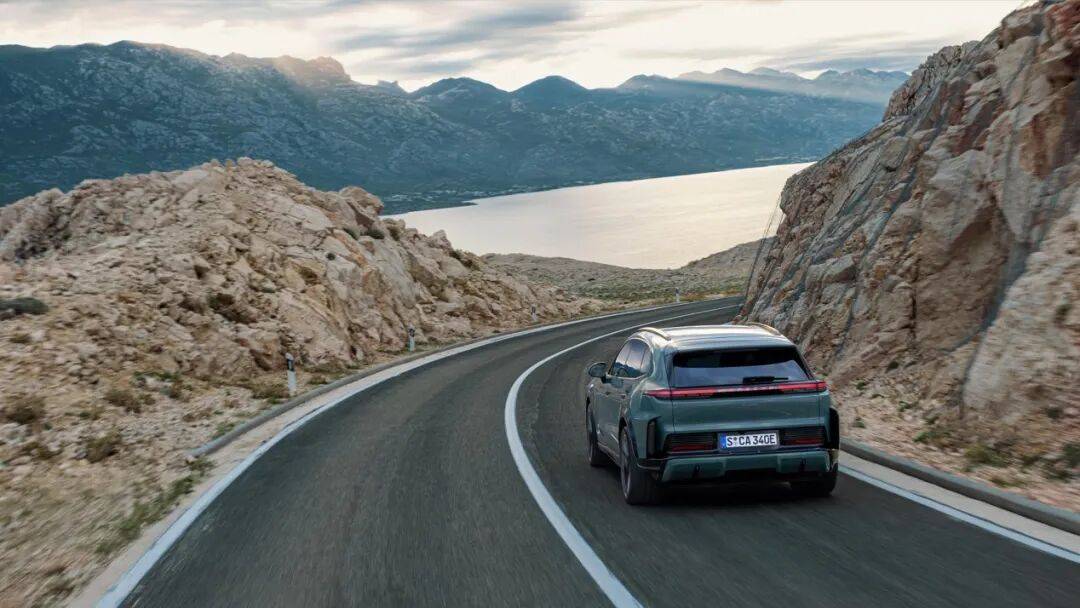 保時捷動力之最?純電Cayenne來了!